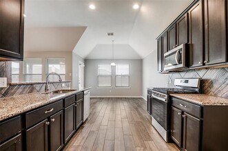 519 Long Prairie Dr in Royse City, TX - Building Photo - Building Photo