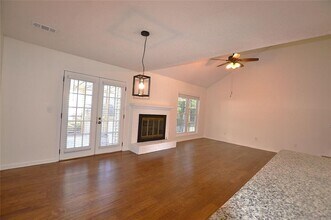 2085 Sand Wedge Cir in Kennesaw, GA - Building Photo - Building Photo