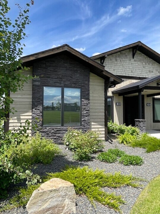 496 Black Bull Trail in Bozeman, MT - Building Photo