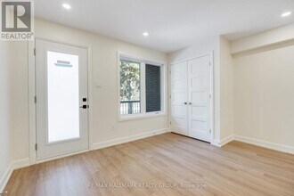 958 Fisher Ave in Ottawa, ON - Building Photo - Building Photo