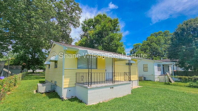 property at 804 Henderson Ave