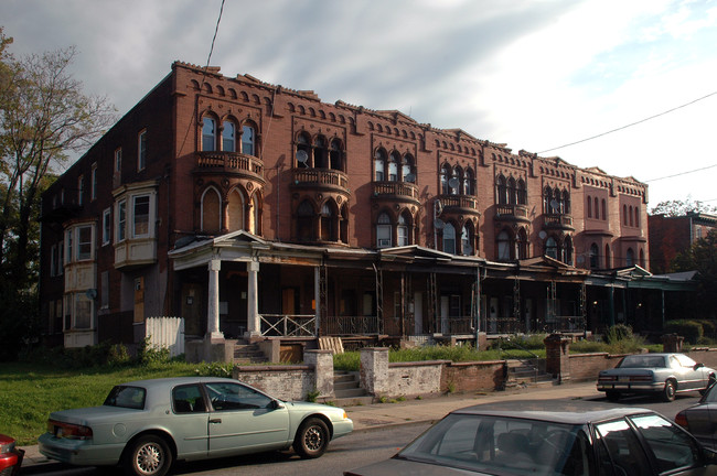 1835 W Tioga St in Philadelphia, PA - Building Photo - Building Photo