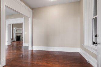 1406 Hawkins St in Nashville, TN - Foto de edificio - Building Photo