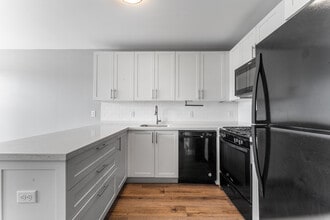 20 Canfield St in Orange, NJ - Building Photo - Building Photo