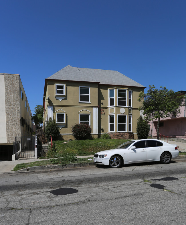 915 S Ardmore Ave in Los Angeles, CA - Foto de edificio - Building Photo