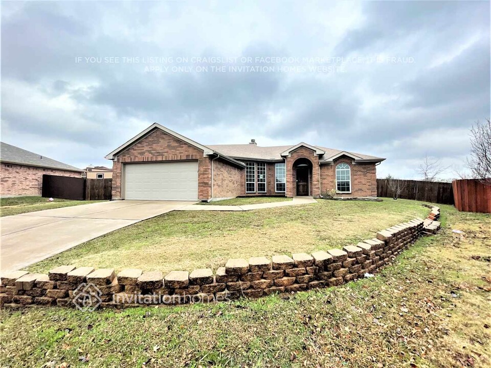 1426 Teal Way in Midlothian, TX - Building Photo