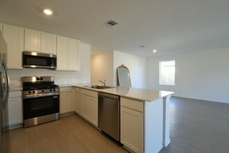 2823 Cedar Rock St in League City, TX - Building Photo - Building Photo