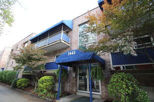 Laurel Gardens Apartments