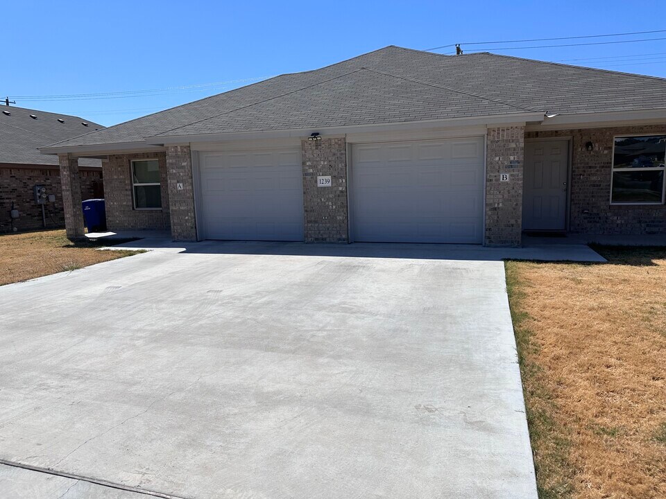 1239 Liberation Ln, Unit B in Copperas Cove, TX - Building Photo