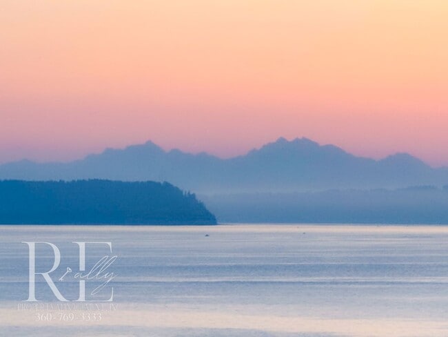 31710 Sunrise Beach Ct NE in Kingston, WA - Building Photo - Building Photo