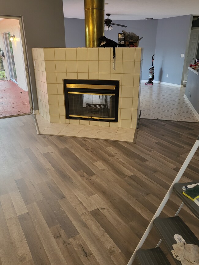 property at 2219 Groveland Dr