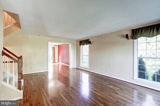 43315 Parlor Square in Ashburn, VA - Building Photo - Building Photo