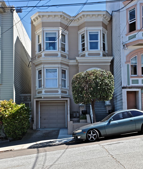 747-749 Chestnut St in San Francisco, CA - Building Photo