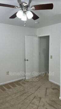 2617 W Cold Spring Ln photo'