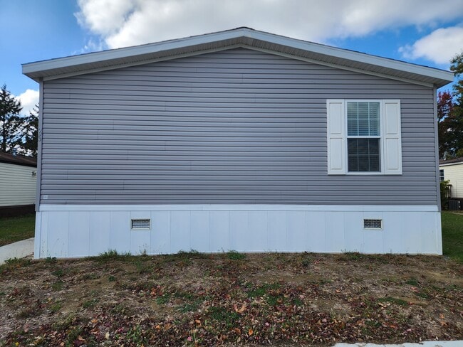 25 Modern Way in Iowa City, IA - Building Photo - Building Photo