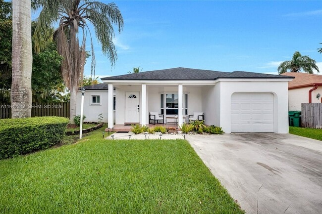 15450 SW 143rd Ave in Miami, FL - Building Photo - Building Photo