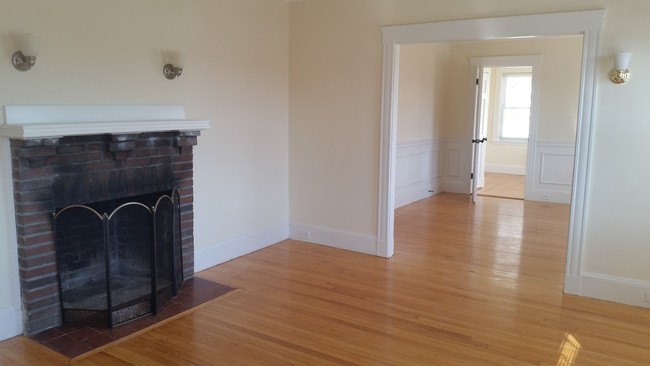 51 Leamington Rd, Unit 2 in Boston, MA - Building Photo - Building Photo