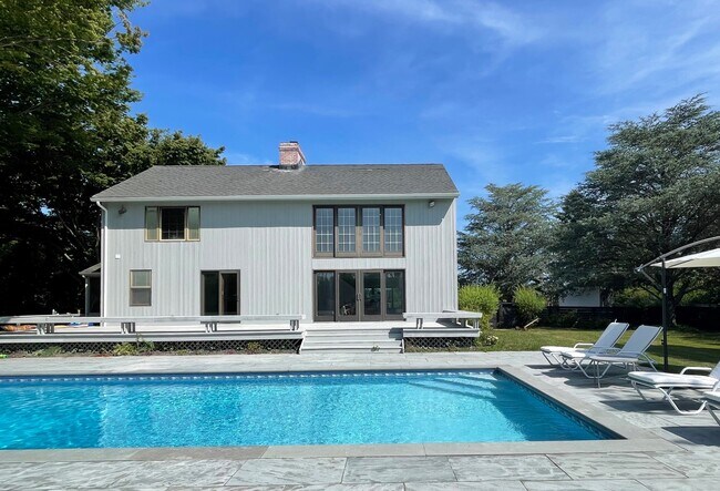 property at 1050 King St