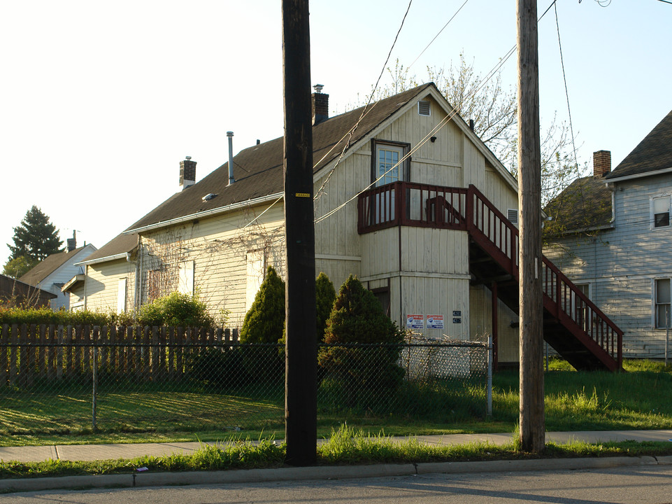 4285-4287 71st St in Cleveland, OH - Building Photo