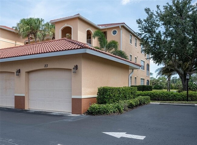 1761 Auburn Lakes Dr in Venice, FL - Building Photo - Building Photo