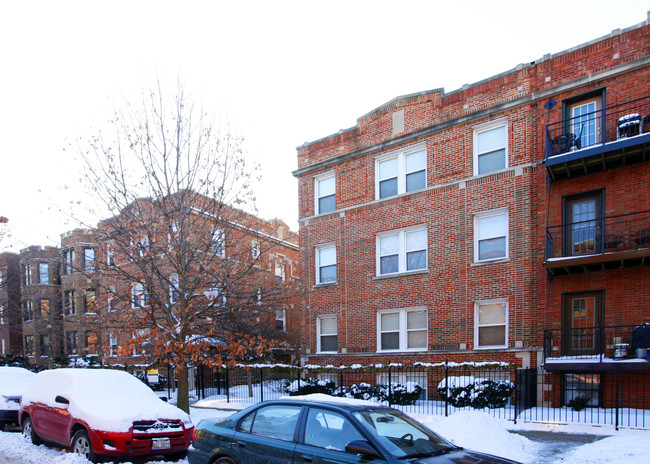 913-919 W Sunnyside in Chicago, IL - Building Photo - Building Photo