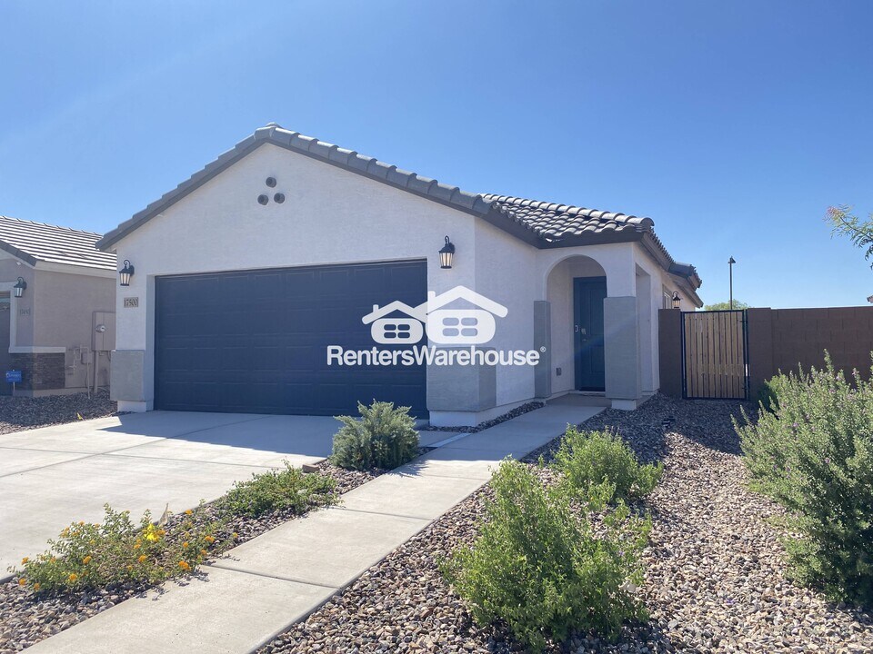 17500 N Toledo Ave in Maricopa, AZ - Building Photo