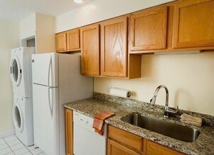 160 Waterman St, Unit 3 in Providence, RI - Building Photo - Building Photo