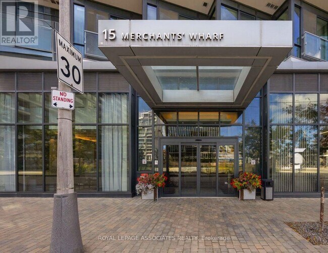 15-515 Merchants' Wharf in Toronto, ON - Building Photo - Building Photo