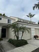 4883 Palmbrooke Cir in West Palm Beach, FL - Building Photo