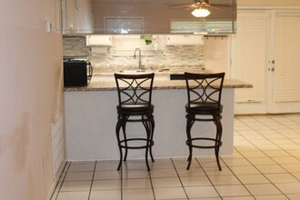 2982 Sunrise Dr in Marianna, FL - Building Photo - Building Photo