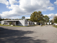 Orange Park North Mobile Home Park in Orange Park, FL - Foto de edificio - Building Photo