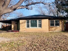 2013 S Milam St in Amarillo, TX - Building Photo