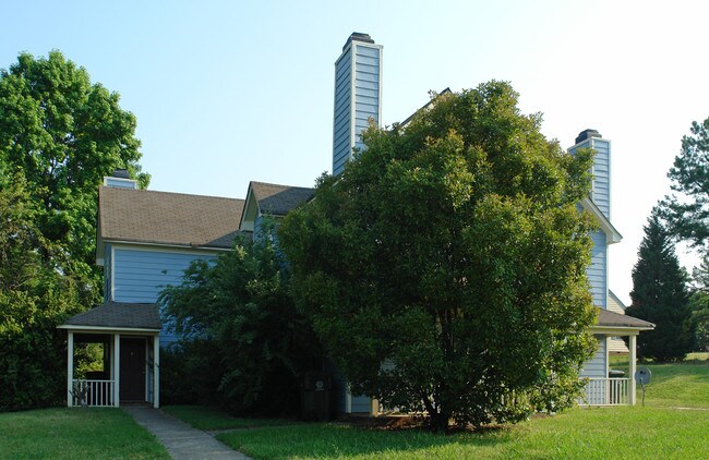 4305 Presley Ct in Raleigh, NC - Foto de edificio - Building Photo