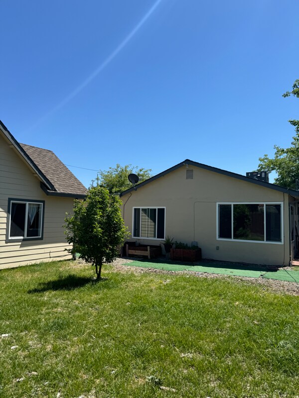 2321 Pamela Ln, Unit 2321 in Sacramento, CA - Building Photo - Building Photo
