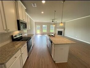 5144 Fox Den Rd in Oakwood, GA - Building Photo - Building Photo