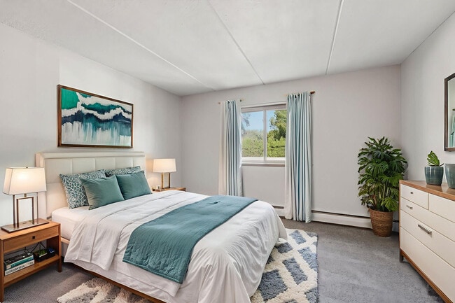 Cherry Court Apartments in White Bear Lake, MN - Building Photo - Building Photo