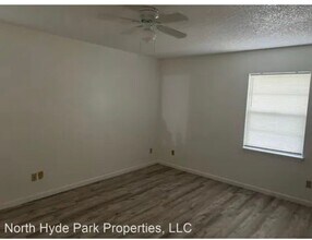 1755 E Mulberry Dr in Tampa, FL - Building Photo - Building Photo