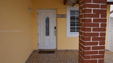 1530 SW 138th Ave in Miami, FL - Building Photo - Building Photo