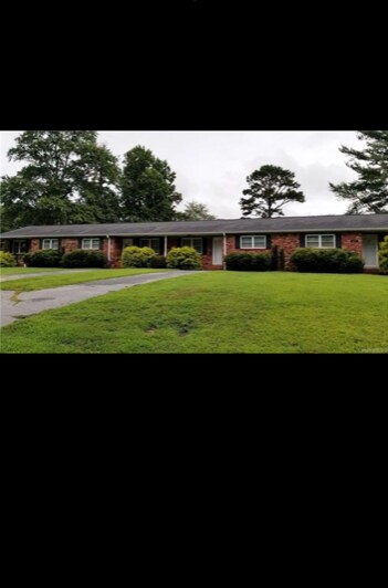 635 Cemetery Loop in Hickory, NC - Foto de edificio
