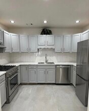 85 Grieco Dr in Jersey City, NJ - Building Photo - Building Photo