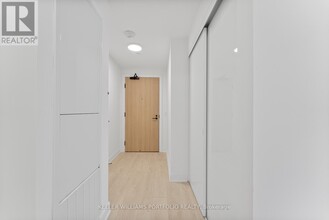 35-3935 Mercer St in Toronto, ON - Building Photo - Building Photo