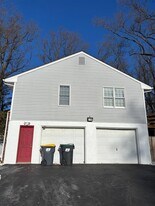 3301 Heritage Dr in Wilmington, DE - Building Photo