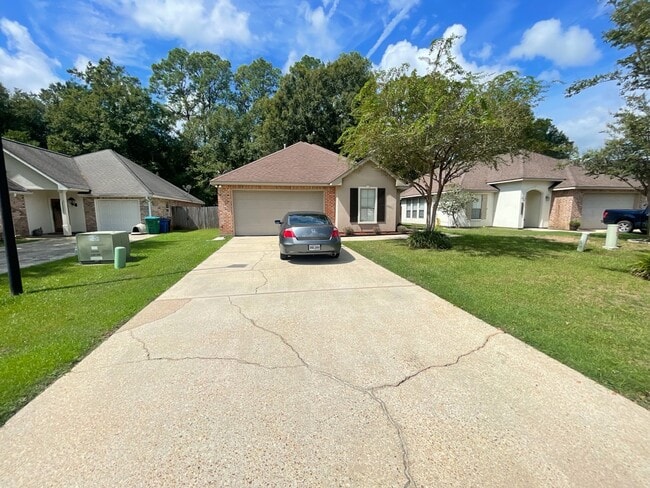property at 45581 Tranquil Trce