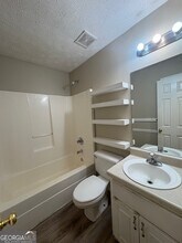 430 Cambridge Way in Covington, GA - Foto de edificio - Building Photo