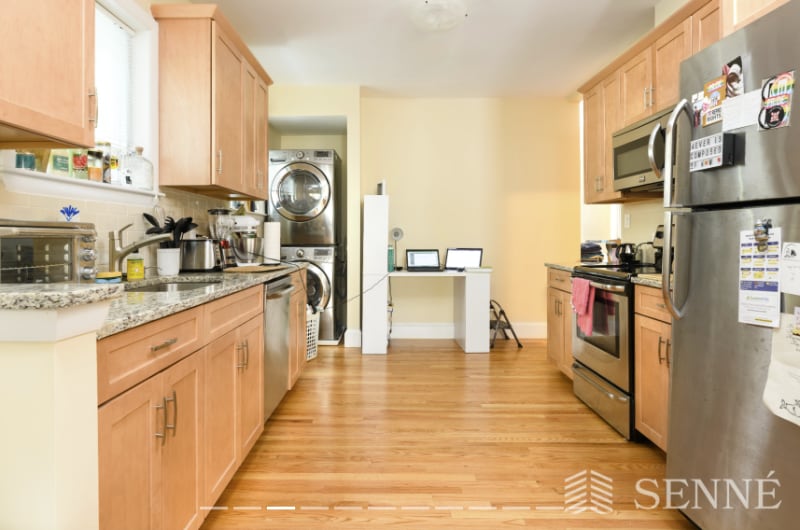 393 Washington St in Somerville, MA - Building Photo