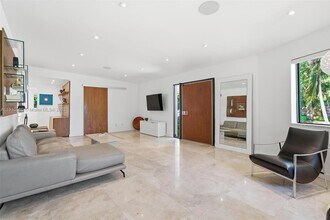 2180 NE 191st Dr in North Miami Beach, FL - Building Photo - Building Photo