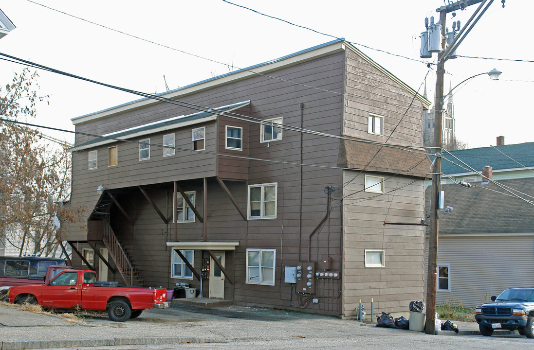 34 Blake St in Lewiston, ME - Building Photo