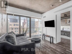 22-1422 Wellesley St E in Toronto, ON - Building Photo - Building Photo
