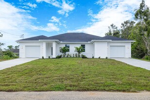 5125 24th St SW, Unit 2 in Lehigh Acres, FL - Building Photo