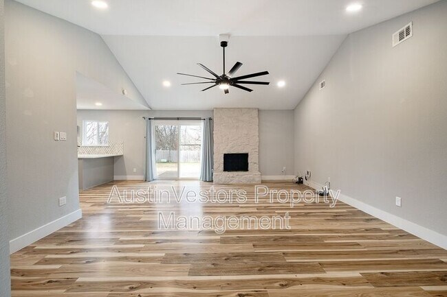 7009 Millrace Dr in Austin, TX - Building Photo - Building Photo